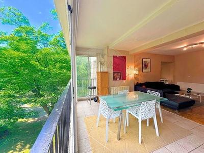 Appartement - 87 m² - 5 pièces