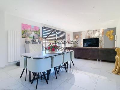 Maison - 192 m² - 7 pièces