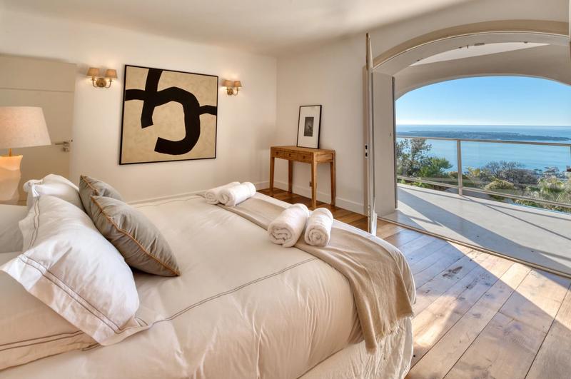 Villa - 320 m² - 6 pièces