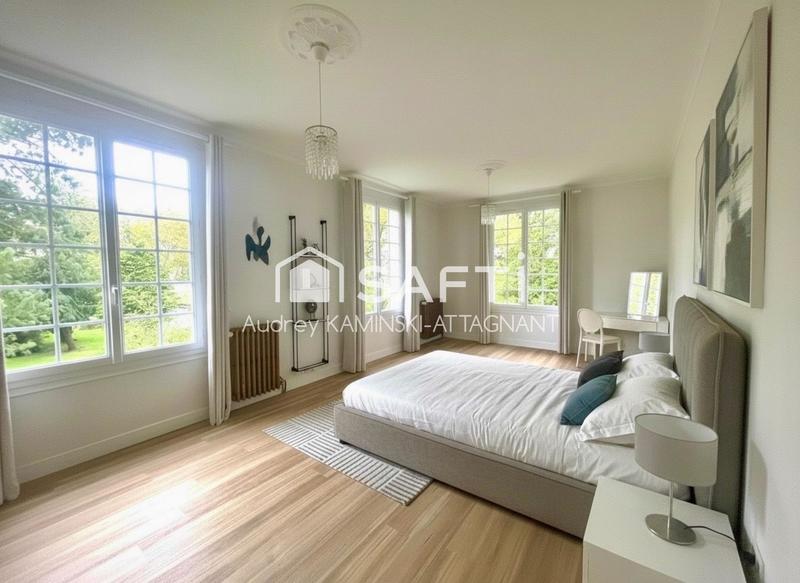 Maison de maîtres - 375 m² - 11 pièces