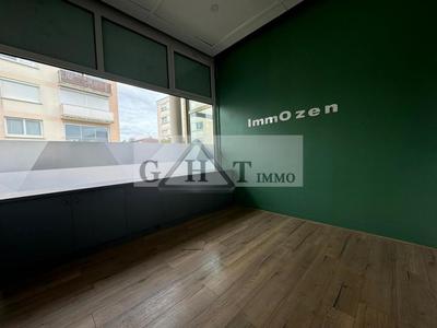 Local commercial - 110 m²