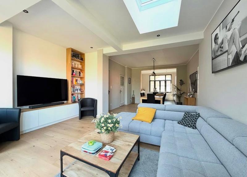 Maison - 152 m² - 6 pièces