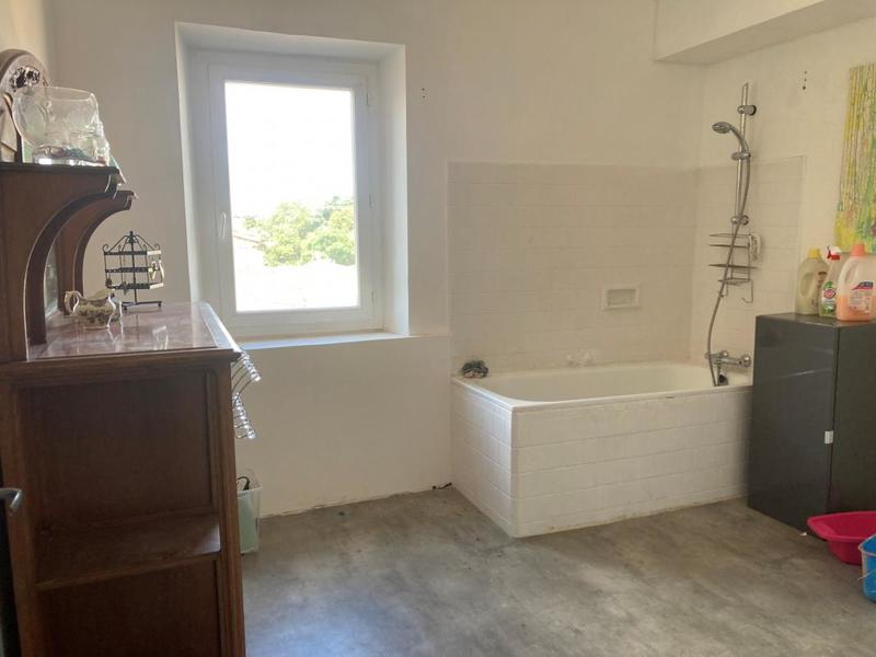 Maison de village - 186 m² - 9 pièces