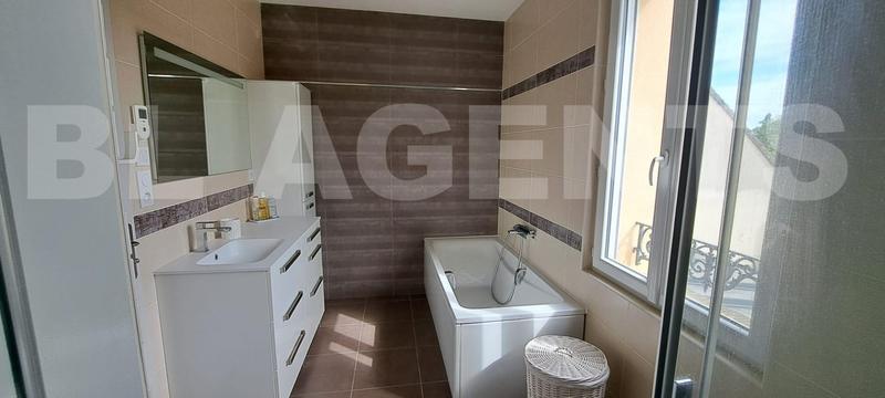 Maison bourgeoise - 234 m² - 8 pièces