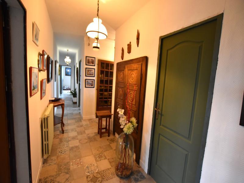 Maison - 263 m² - 9 pièces