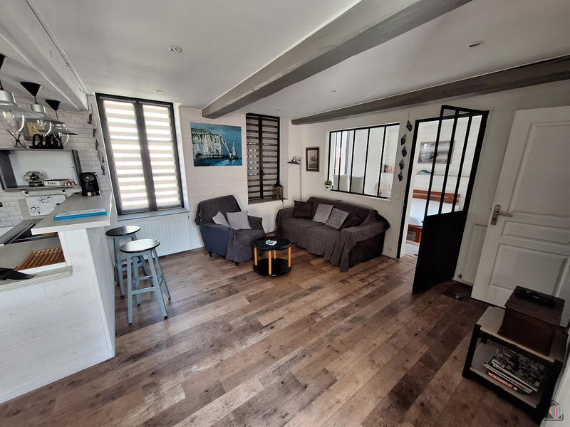 Maison - 209 m² - 11 pièces