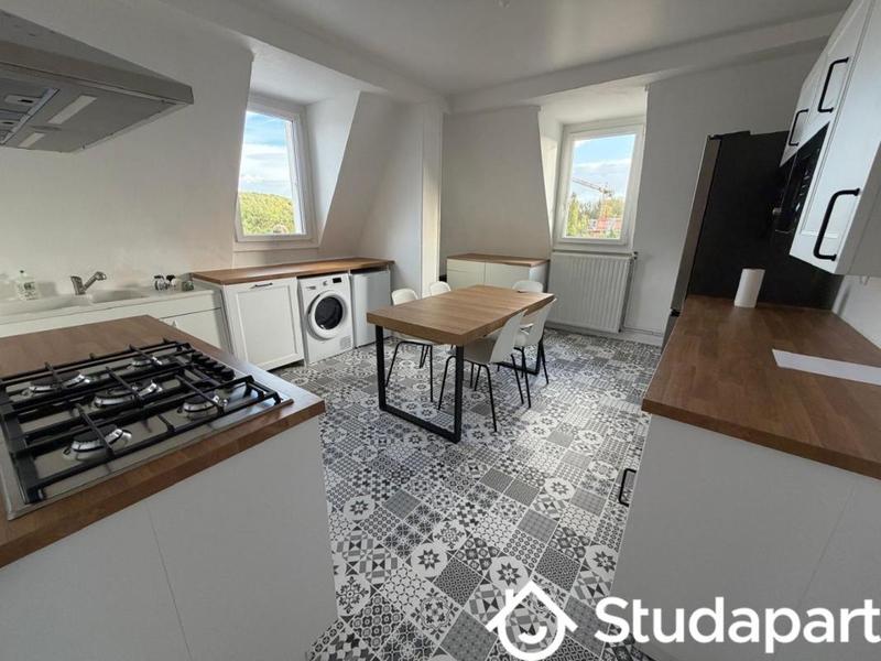 Chambre - 11 m² - 1 pièce