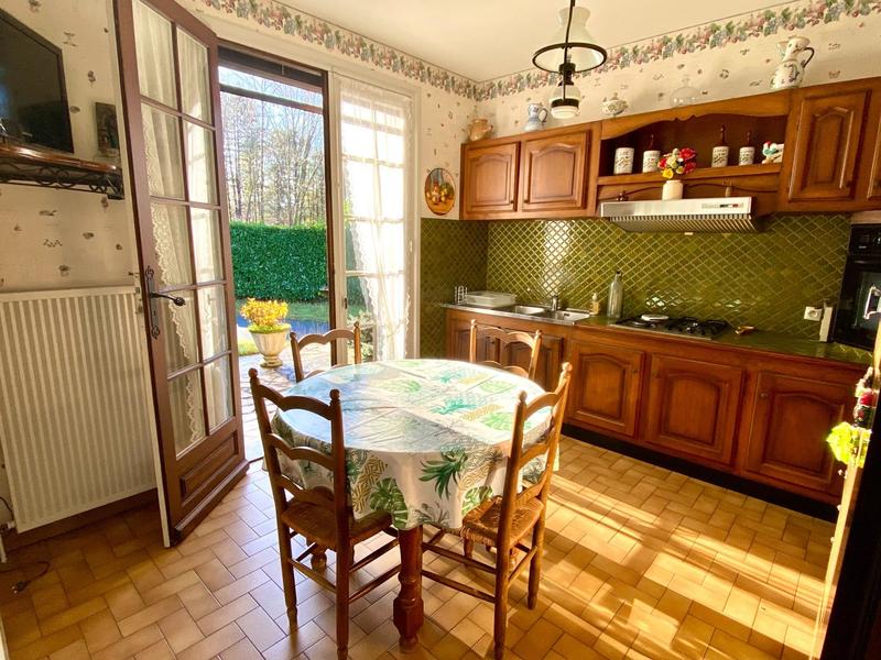 Maison - 96 m² - 5 pièces