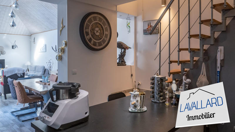 Maison traditionnelle - 85 m² - 5 pièces