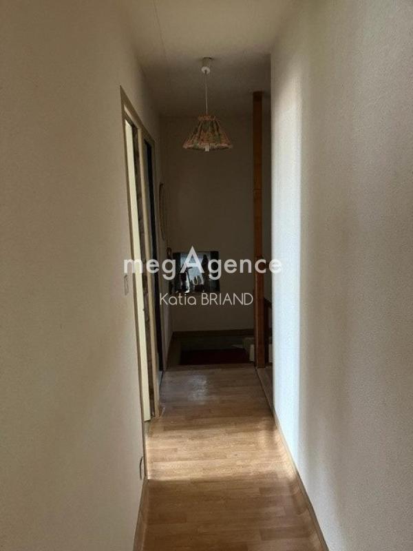 Maison - 204 m² - 8 pièces