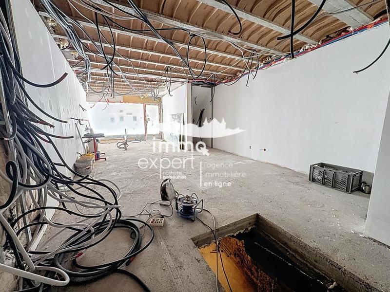 Local commercial - 200 m²