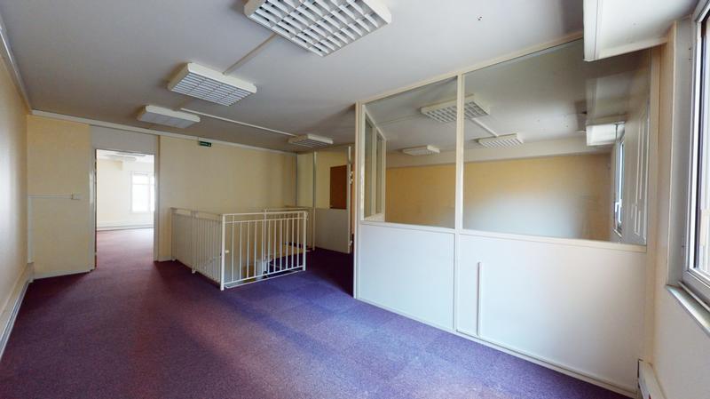 Local commercial - 210 m²