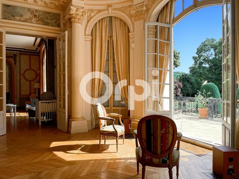 Château - 500 m² - 9 pièces