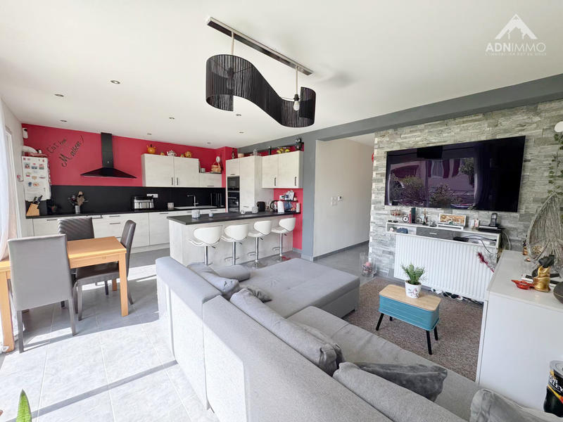 Maison - 96 m² - 5 pièces