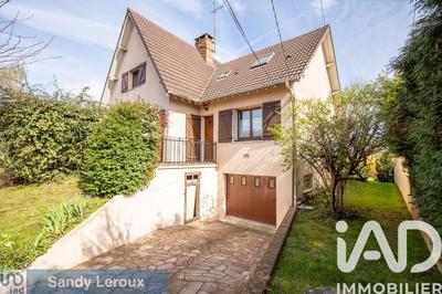 Maison - 156 m² - 6 pièces