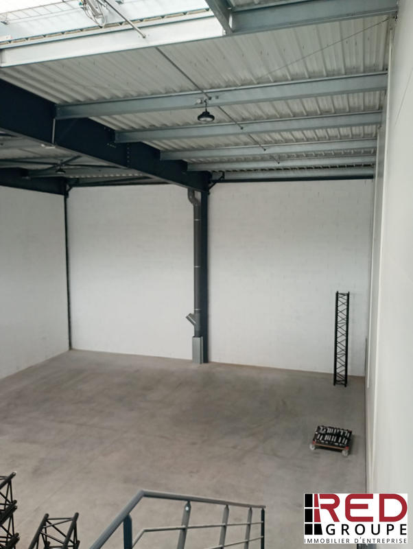 Entrepôt - 348 m²