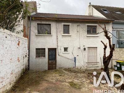 Maison - 90 m² - 5 pièces