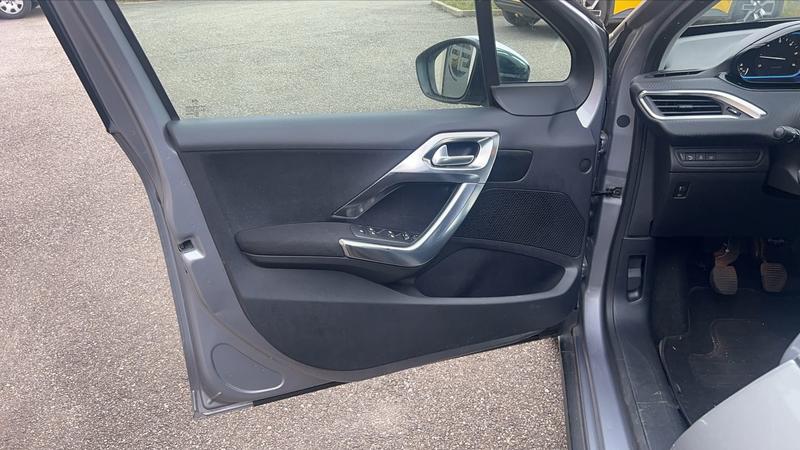 Peugeot 2008 1.6 BlueHdi 100 Business - 5 places