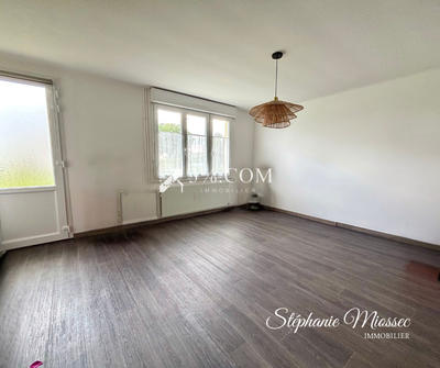 Maison - 85 m² - 5 pièces