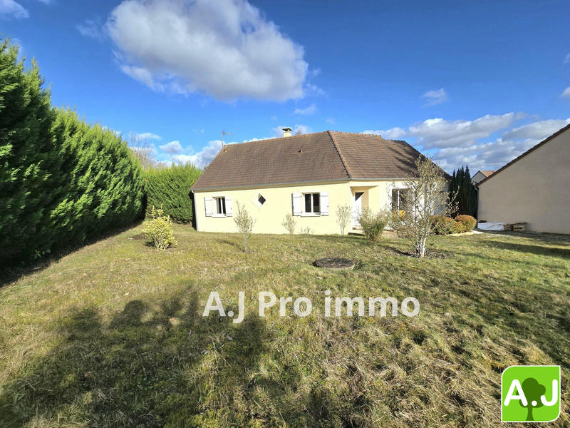 Maison - 90 m² - 5 pièces