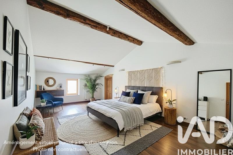 Maison - 136 m² - 4 pièces