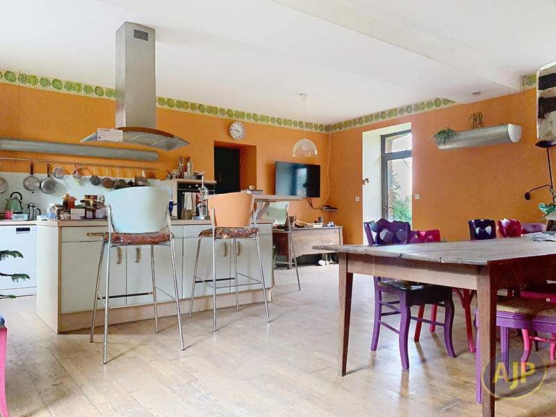 Maison - 152 m² - 4 pièces