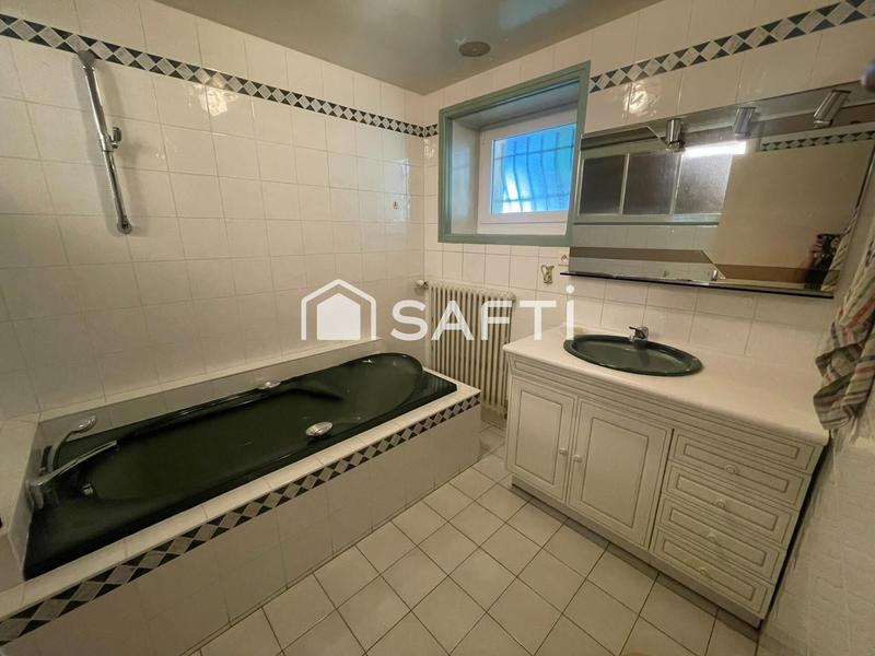 Maison - 158 m² - 6 pièces