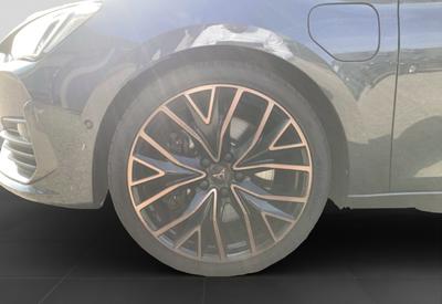 Cupra Leon Sportstourer Vz 245 Hybride Rechargeable / Jantes 19" Volant Supersport Caméra de Recul Keyless Pack Xl