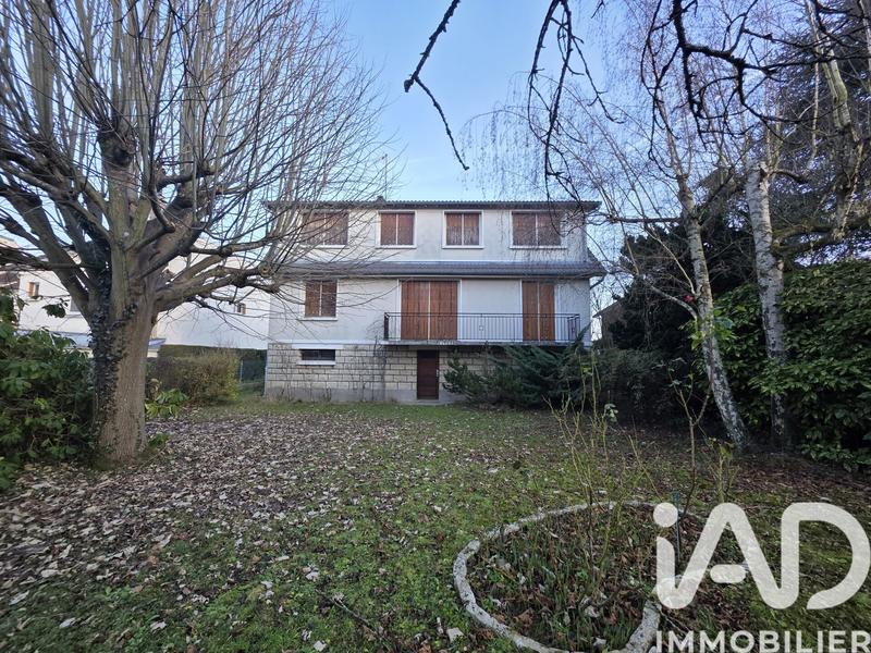Maison - 165 m² - 8 pièces