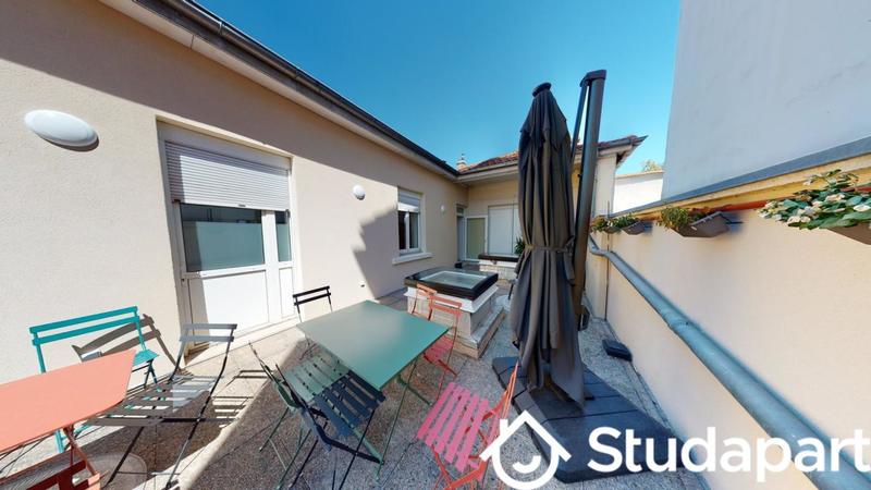 Chambre - 310 m² - 1 pièce