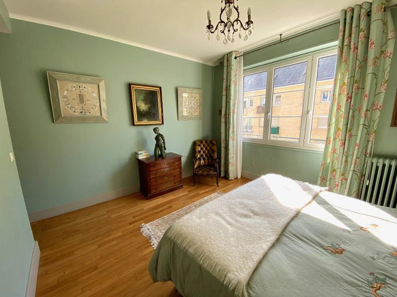 Appartement - 172 m² - 6 pièces