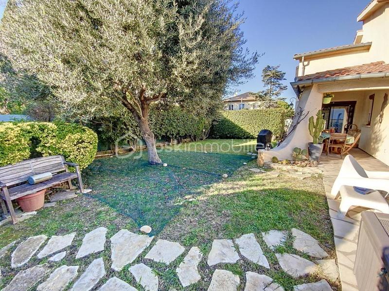 Villa - 147 m² - 6 pièces