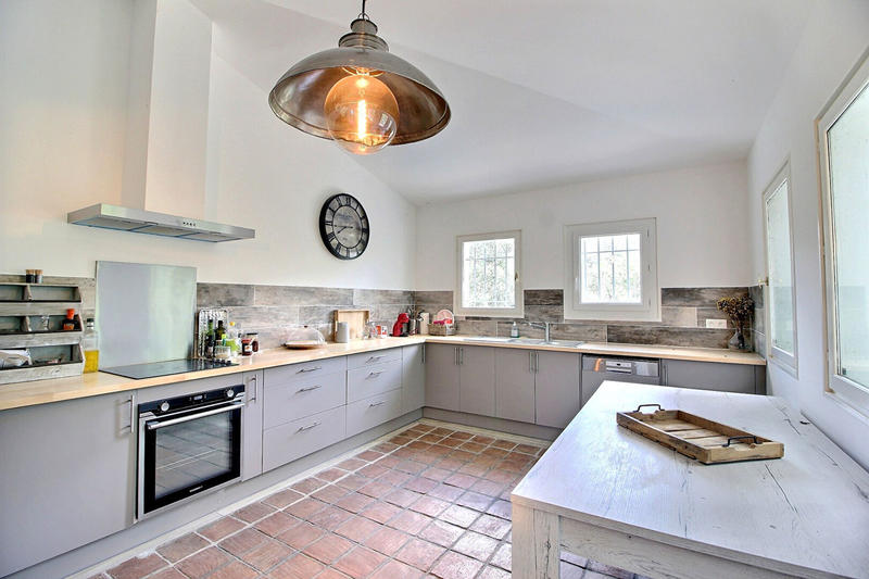 Maison - 168 m² - 5 pièces