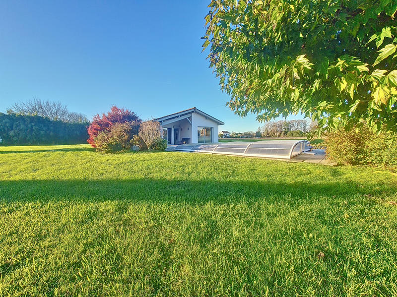 Maison - 94 m² - 4 pièces