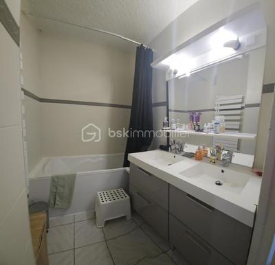 Appartement - 72 m² - 3 pièces