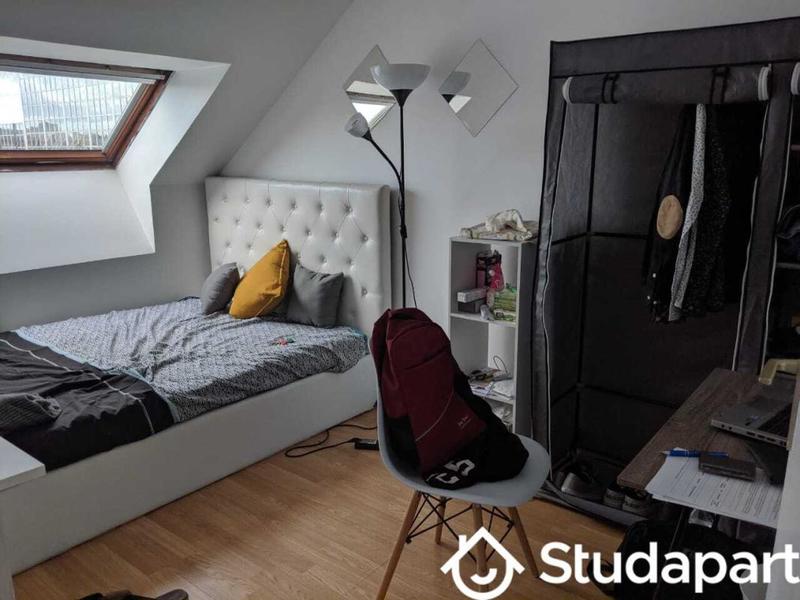 Chambre - 9 m² - 1 pièce