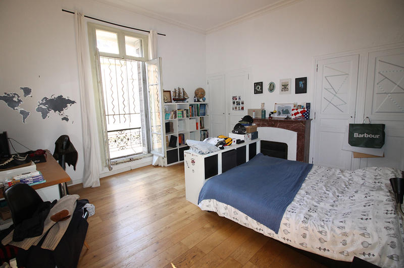 Maison - 250 m² - 9 pièces