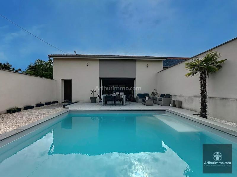 Maison - 195 m² - 6 pièces