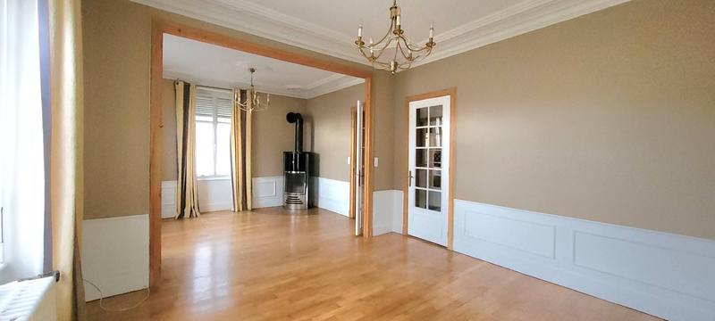 Maison - 160 m² - 8 pièces