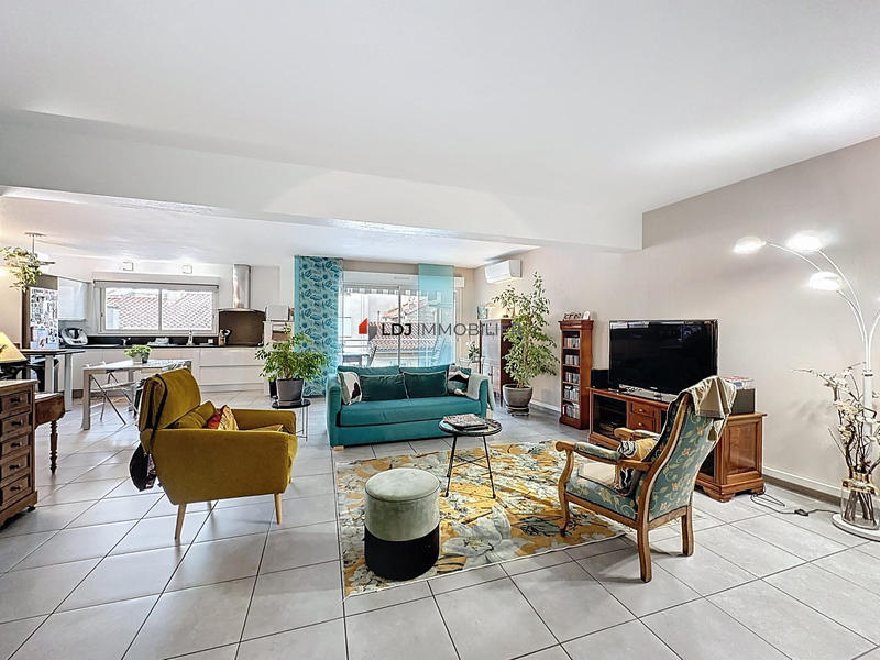 Appartement - 108 m² - 4 pièces