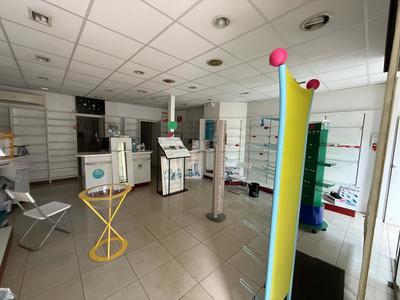 Local commercial - 93 m²