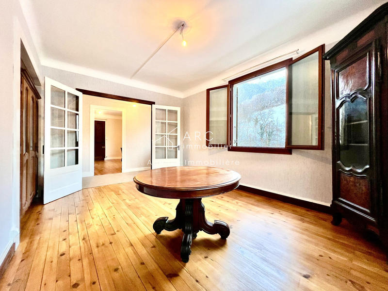 Maison - 140 m² - 7 pièces