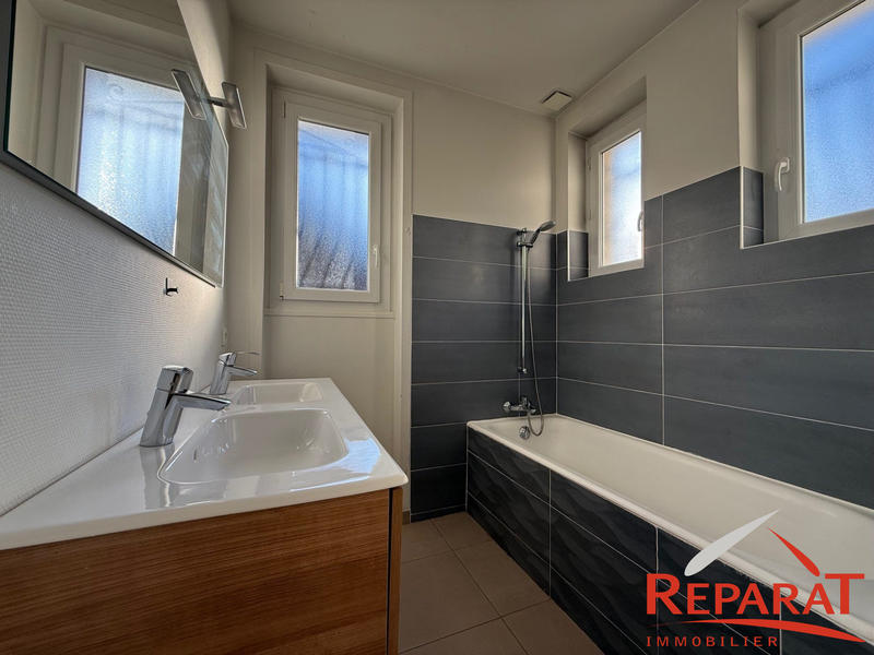 Maison - 101 m² - 5 pièces