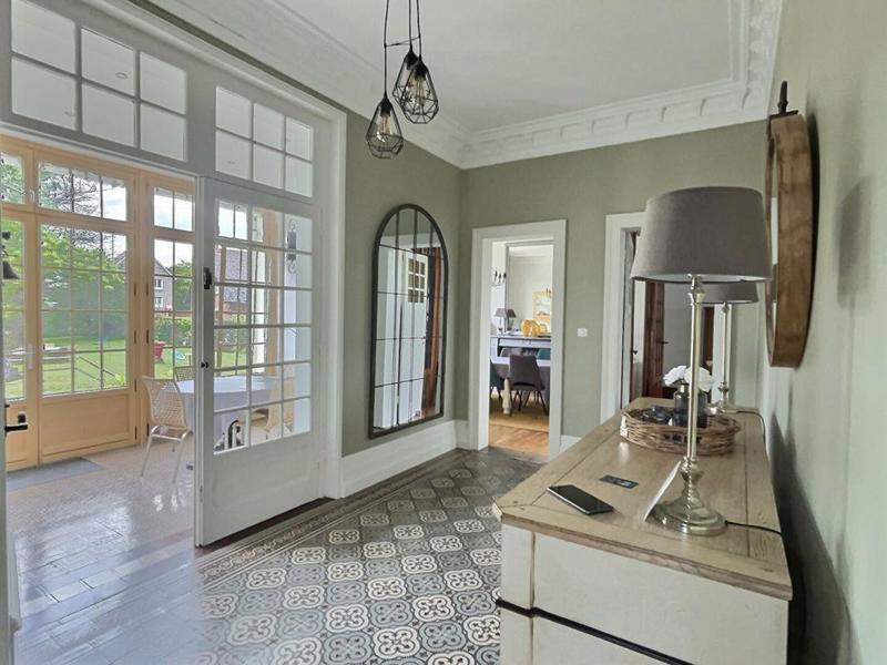 Propriété - 425 m² - 13 pièces