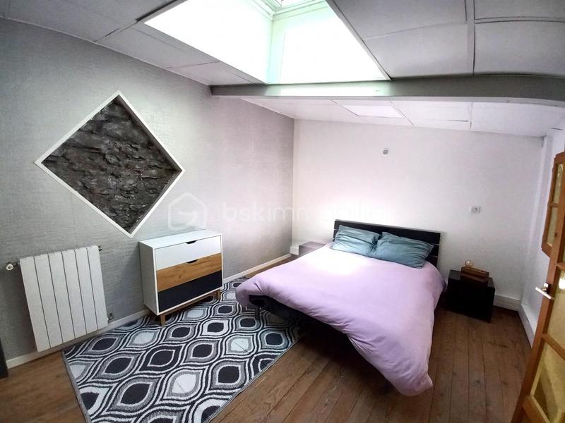 Loft - 230 m² - 9 pièces