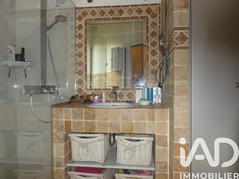 Maison - 250 m² - 9 pièces