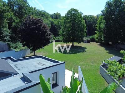 Maison d'architecte - 180 m² - 7 pièces