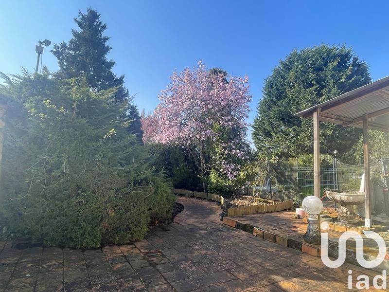 Maison - 303 m² - 12 pièces