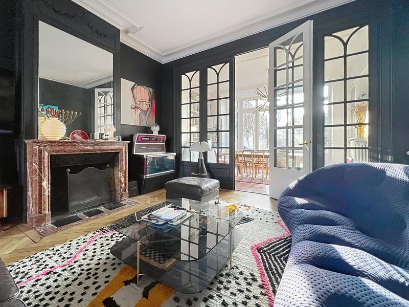 Maison - 214 m² - 7 pièces