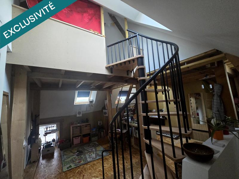 Maison - 95 m² - 4 pièces